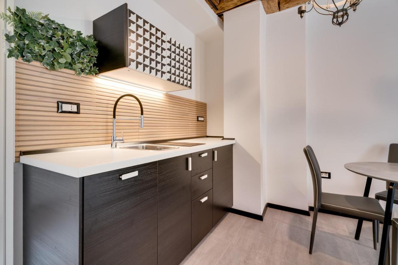 Black & White Apartments Rijeka Luaran gambar