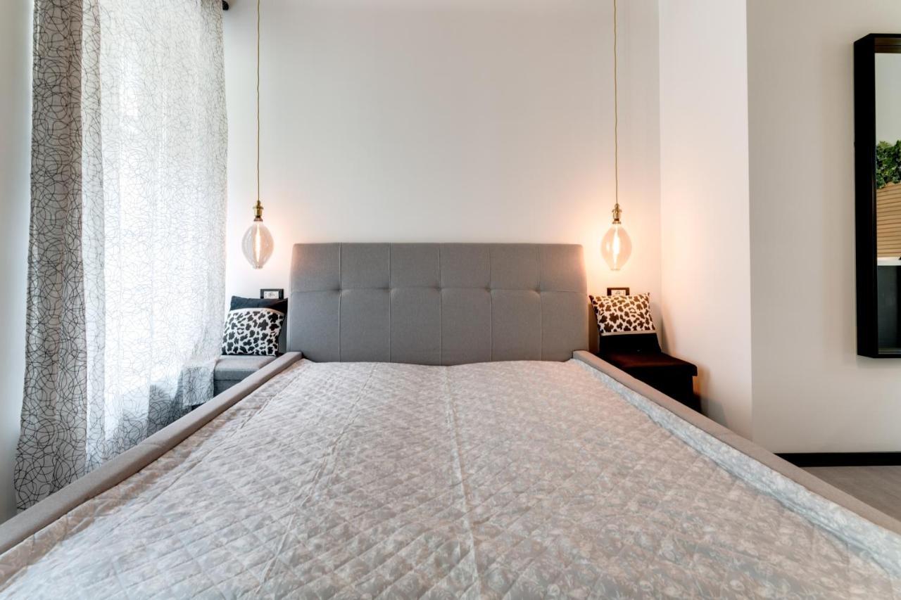 Black & White Apartments Rijeka Luaran gambar
