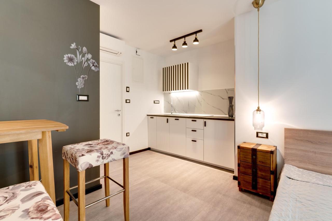 Black & White Apartments Rijeka Luaran gambar