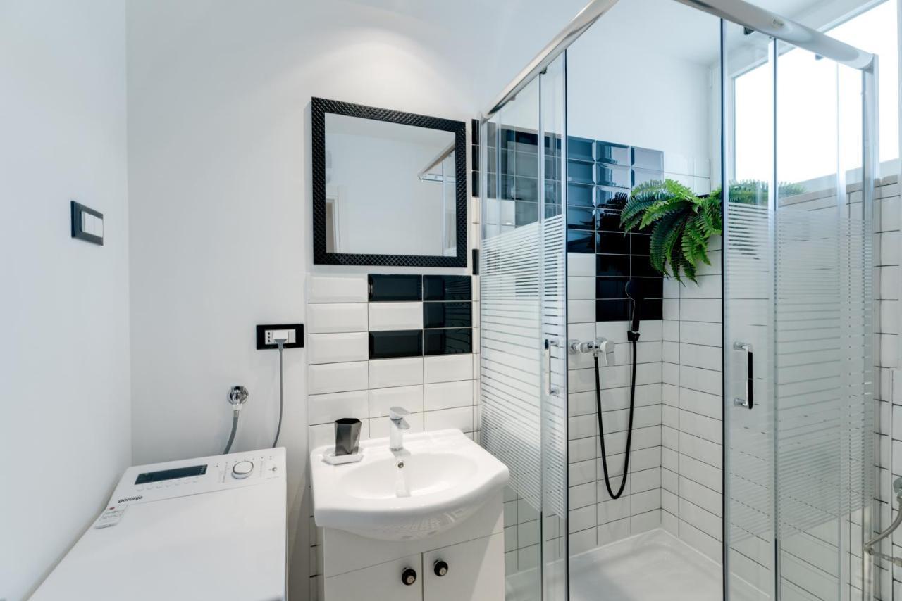 Black & White Apartments Rijeka Luaran gambar
